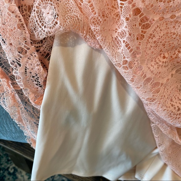 โNWTโ Halter Crochet Peach Dress - Picture 8 of 9